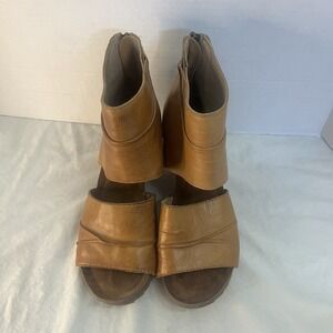 Diba‎ Wedge Womens 6.5M Leather Sandal Camel Color